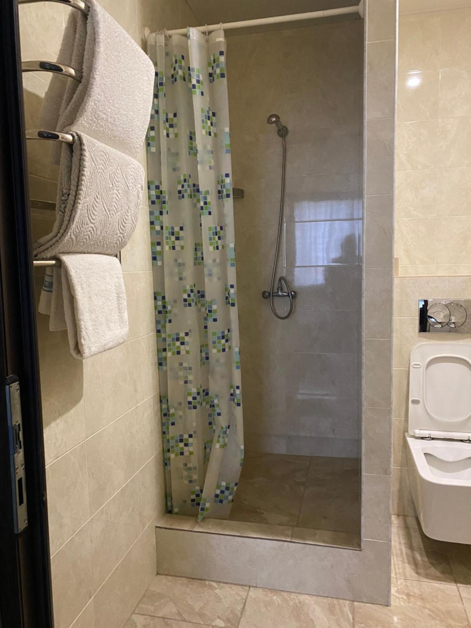 Mini-Hotel Neptun Rivne Exterior photo