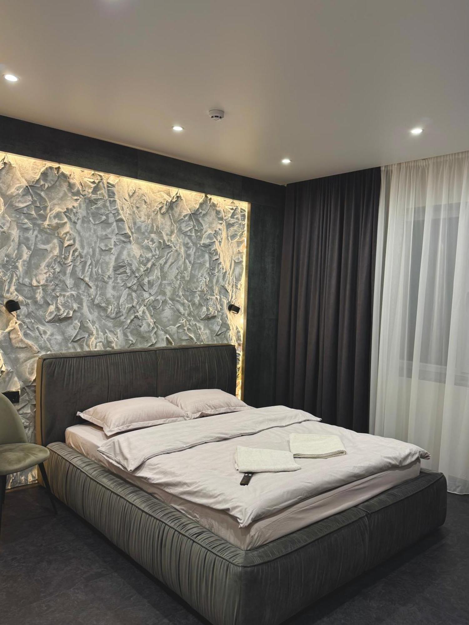 Mini-Hotel Neptun Rivne Exterior photo